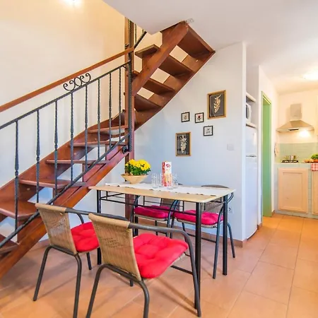 Hébergement de vacances Casa Gianni Valbandon - Pets Friendly *