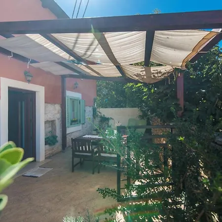 Casa Gianni Valbandon - Pets Friendly Holiday home Fondole